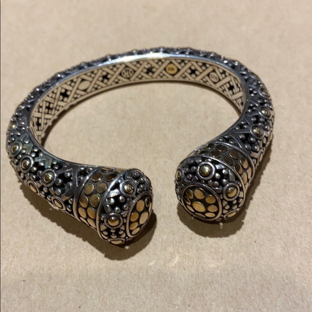 Authentic John Hardy Cuff size Large